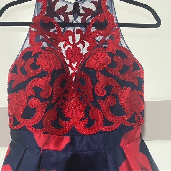 Navy‎ and red homecoming dress size 4 - Picture 4 of 8